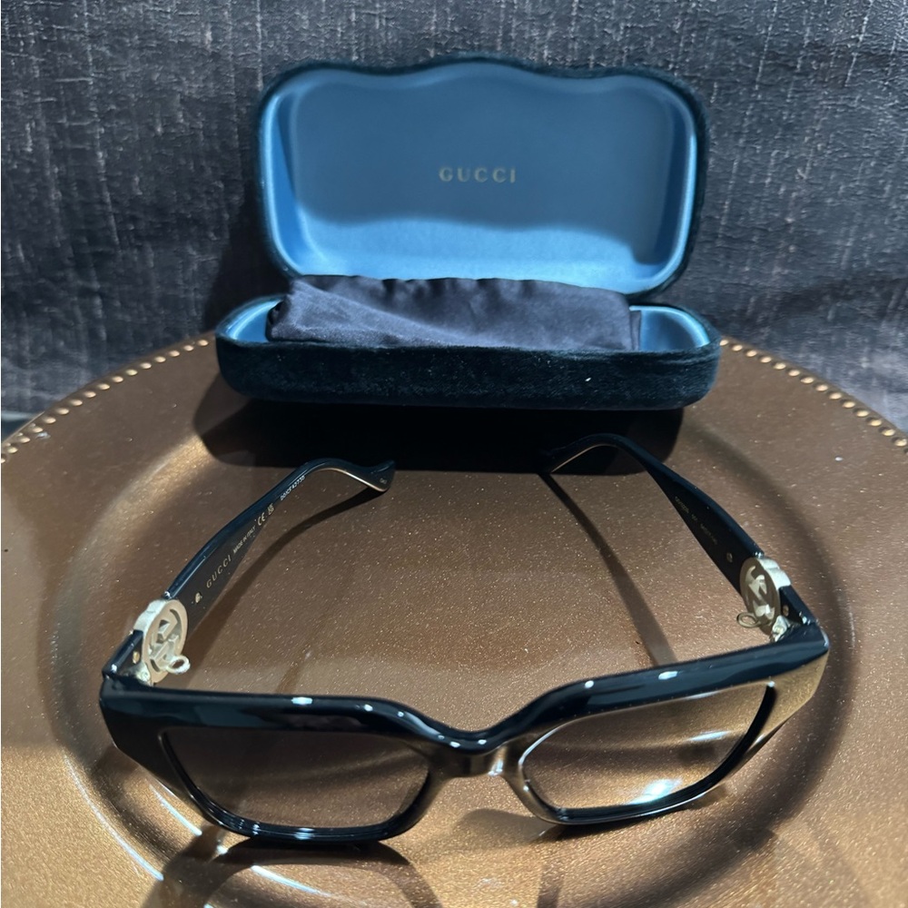 Gucci Black Square Sunglasses - Picture 4 of 8